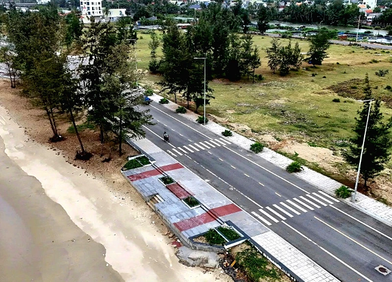 Mở cửa tuyến phố đi bộ ven biển Mỹ Khê từ ngày 7.2