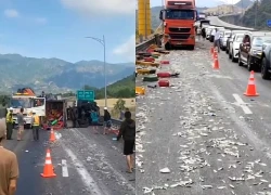 4 ô tô va chạm trên cao tốc Cam Lâm - Vĩnh Hảo, hải sản rải khắp mặt đường