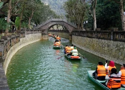 Điểm đến mới ở Ninh Bình đẹp như phim cổ trang khiến du khách mê mẩn