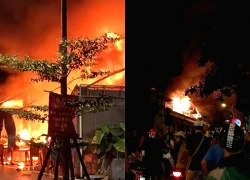 Quán bia ở Hà Nội bốc cháy dữ dội lúc rạng sáng