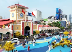 Chợ Bến Thành "hút khách", trở thành điểm check-in sôi động dịp Tết