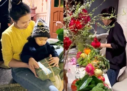 Xả vai "tiểu thư Hà thành", Doãn Hải My giản dị cùng Văn Hậu đưa con về quê gói bánh chưng ăn Tết