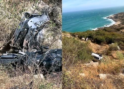 Ô tô chở ba người va chạm xe máy, lộn nhiều vòng rồi rơi xuống vực