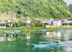 Hơn 24.000 lượt khách tham quan Vườn Quốc gia Phong Nha-Kẻ Bàng trong dịp Tết