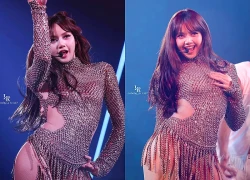 Nữ ca sĩ hạng A diện đồ hở bạo lên sân khấu, khán giả xem mà 'nhức mắt'