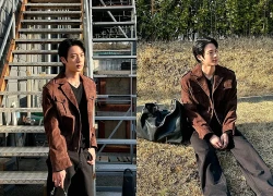 Jin (BTS) gây sốt trước ngày comeback