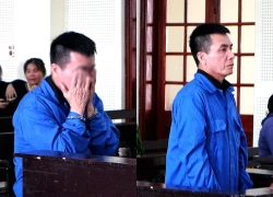 "Gọi" vợ về nhà bằng dao, người đàn ông lĩnh án