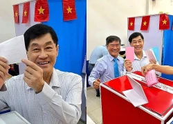 Tỷ phú Johnathan Hạnh Nguyễn: "Tôi từng cầm hộ chiếu nhiều quốc gia, nhưng chỉ lá phiếu bầu cử ở Việt Nam mới khiến tay tôi run..."