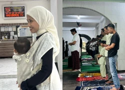 Lễ cầu nguyện đầu tiên của mùa Lebaran tại Indonesia: Lòng nhân ái và sự tha thứ
