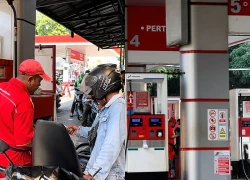 Indonesia giới hạn mức mua nhiên liệu trợ giá trong ngày