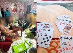 11 "quý bà" say sưa sát phạt tại ngôi nhà trong hẻm sâu