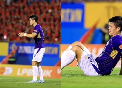 Duy Mạnh đau đớn vì chấn thương