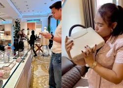 Bùi Hoàng Việt Anh mua túi hiệu trăm triệu tặng mẹ