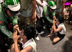 Tài xế xe Grab truy đuổi, khống chế kẻ cướp điện thoại của sinh viên