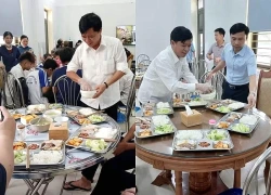 Hàng trăm suất ăn miễn phí dành tặng thí sinh trong Kỳ thi tuyển sinh vào lớp 10