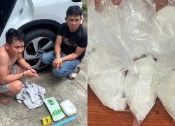 Kiểm tra đột xuất ô tô trên đường, phát hiện gần 1kg ma túy
