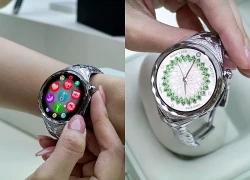 Smartwatch đính kim cương giá gần 5.000 USD