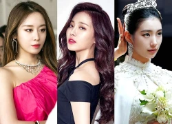 Thấy Suzy - Jiyeon (T-ara) ở cùng 1 chỗ, "thánh body" showbiz vội lao vào buồng kín khóc tu tu 1 mình