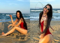 Hiền Thục diện áo tắm, khoe sắc vóc gợi cảm ở tuổi 45