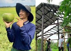 Lê Tuấn Khang xây nhà riêng lợp tôn sau 4 năm nổi tiếng, chiếc cầu thang dẫn lên trần nhà gây xôn xao: Dùng để đi đâu vậy?