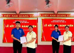 Hai học sinh lớp 12 ở TPHCM được kết nạp Đảng trước ngày thi tốt nghiệp THPT