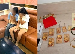 Con gái trộm vàng của mẹ mang đi bán
