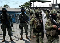 Ecuador liên tiếp phát hiện bom gần các trụ sở công quyền