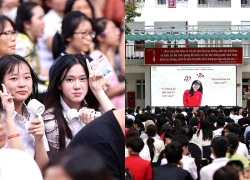 Trường THPT Đoàn Kết - Hai Bà Trưng tư vấn lựa chọn tổ hợp môn học cho học sinh trúng tuyển vào lớp 10