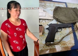 Phát hiện súng K54 trong tủ quần áo của cha, con gái mang nộp công an