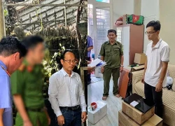 Bắt giam 2 người sản xuất nước yến giả quy mô lớn, thu giữ hơn 360.000 sản phẩm