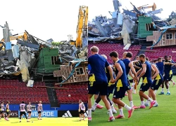 Không thể tin nổi: Dàn sau triệu đô World Cup 2026 phải tập luyện cạnh công trường đổ nát, ngỡ ngàng thốt lên "chuyện quái gì đây!"