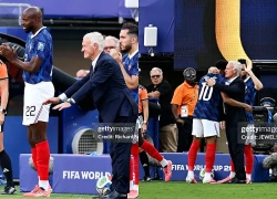HLV Deschamps của Pháp cũng phải "cúi mình thán phục" Mbappe