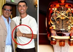 Ronaldo nhận món quà hơn 1 triệu euro