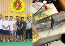 Cảnh sát đột kích loạt tụ điểm, phá đường dây cá độ giao dịch hàng trăm tỷ
