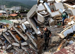 Câu chuyện của những người may mắn sống sót sau động đất kép ở Venezuela