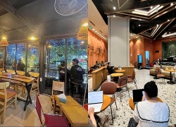 Tránh phí âm nhạc, chủ quán cà phê Hà Nội bật truyện audio, phim hoạt hình
