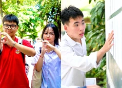 Trường nào ở Hà Nội được chọn thí điểm đưa tiếng Anh thành ngôn ngữ thứ hai?