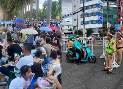 Chờ đợi khoảnh khắc bùng nổ sắc màu trên dòng sông Hàn