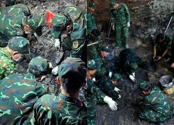 Tìm thấy thêm 20 bộ hài cốt liệt sỹ ở Công viên Lê Thị Riêng