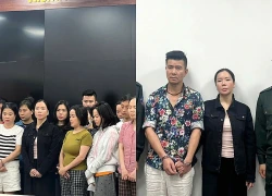 Cựu công an 'bắn' tin cho tội phạm, được bao du lịch miễn phí