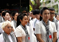 NSND Thanh Thuý, Đức Phúc và nghệ sĩ Việt xúc động trong lễ viếng liệt sĩ tại Công viên Lê Thị Riêng