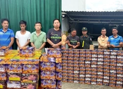 Đang thụ án treo vẫn tham gia buôn hàng cấm ở TPHCM