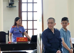 Ra tòa, cựu cán bộ thuế ở Cần Thơ đòi đổi kiểm sát viên