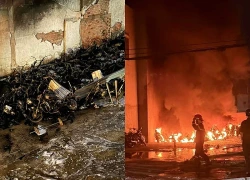Cháy hàng chục xe máy tại cửa hàng ở TPHCM