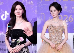 Dương Mịch lộng lẫy át vía Lưu Thi Thi, Dương Tử visual không ai tin nổi tại lễ trao giải Bách Hoa