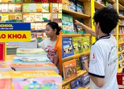 Nhà xuất bản lý giải hiện tượng thiếu sách giáo khoa cục bộ