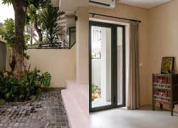 Cải tạo nhà liền kề hơn 20 năm tuổi dành không gian cho hội họa
