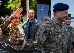 Tư lệnh quân đội Pakistan điện đàm với Tổng thống Trump trước chuyến thăm Iran