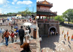 Hàng ngàn du khách tham quan di sản Huế dịp Quốc khánh