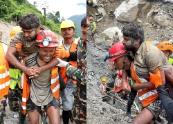 Lực lượng cứu hộ Nepal giải cứu cụ bà sau 10 ngày bị vùi lấp dưới bùn đặc